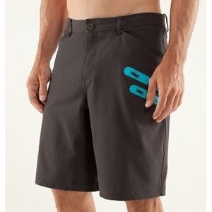 LULULEMON Cadence Shorts Size 36 Grey/Blue